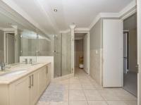  of property in Bloubergstrand