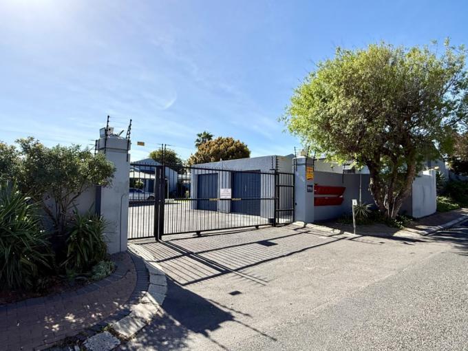 3 Bedroom Simplex for Sale For Sale in Table View - MR721676