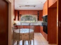  of property in Glenvista