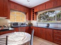  of property in Glenvista