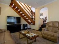  of property in Glenvista