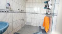 Bathroom 1 of property in Sunford