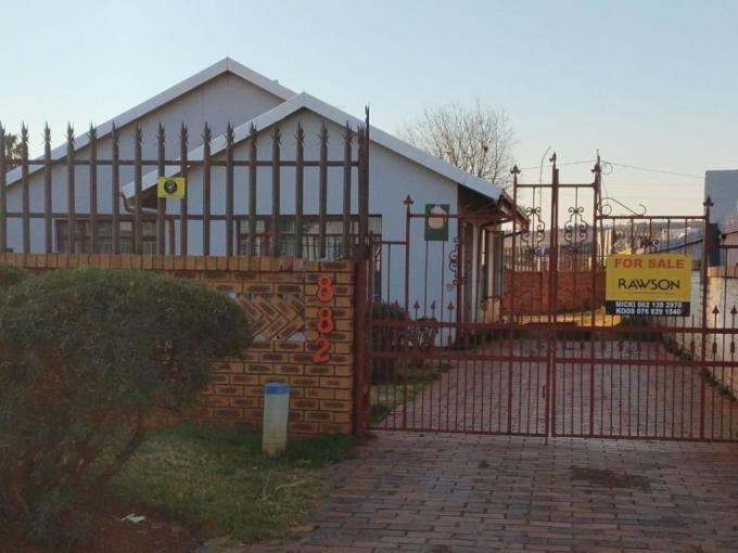3 Bedroom House for Sale For Sale in Lenasia South - MR721692