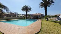 Swimming Pool of property in Oakdene
