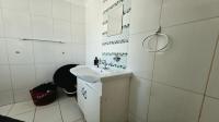 Bathroom 1 of property in Oakdene