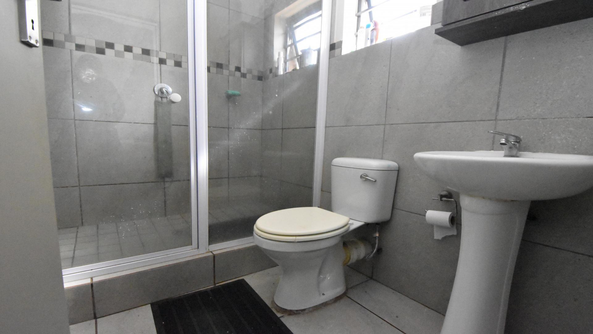 Bathroom 1 of property in Albertsdal