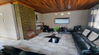 Lounges - 21 square meters of property in Kibler Park