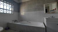 Bathroom 2 - 4 square meters of property in Kibler Park