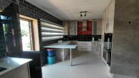 Kitchen - 14 square meters of property in Kibler Park