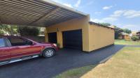 Garage - 36 square meters of property in Kibler Park