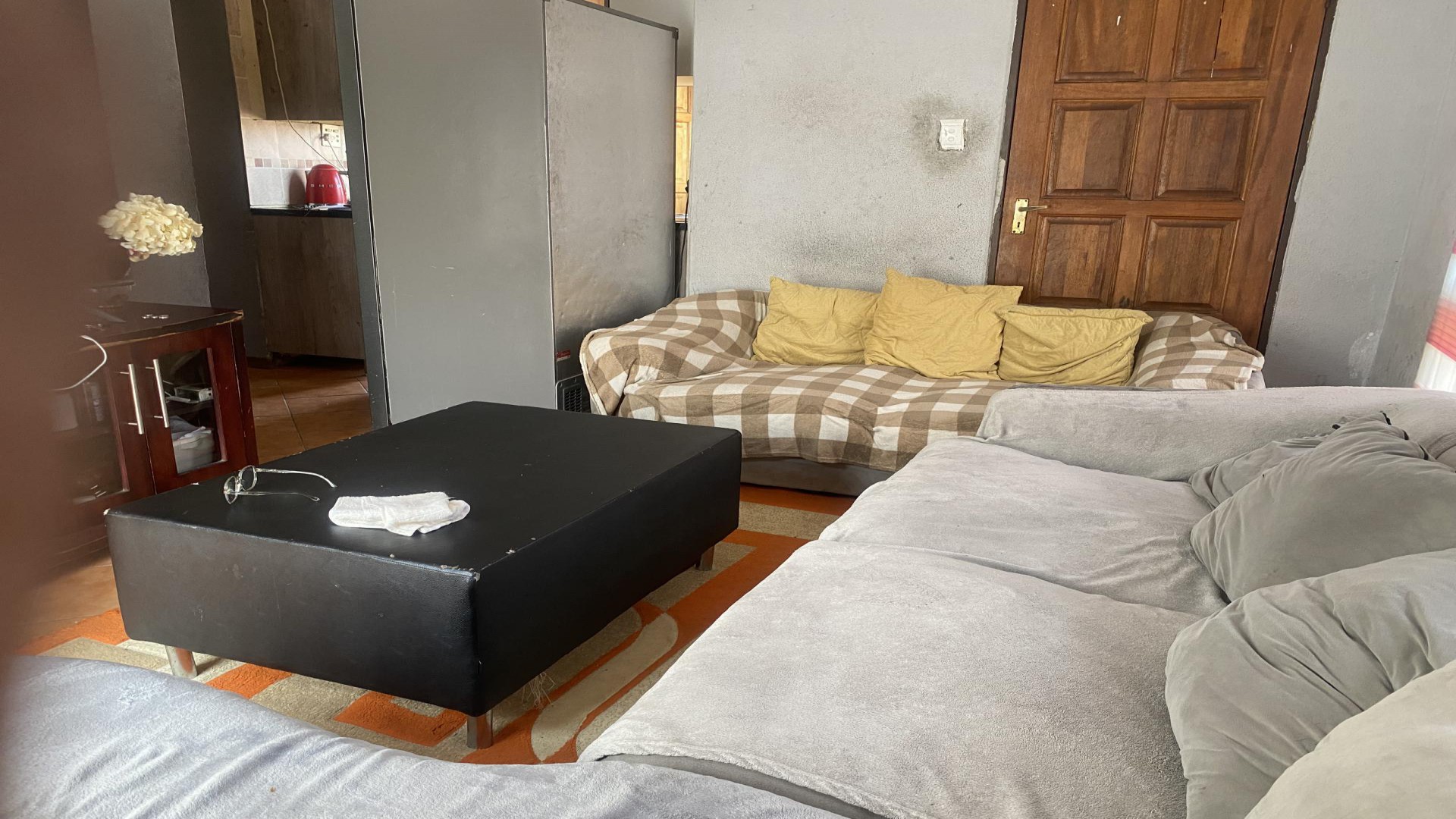 Lounges of property in Cosmo City