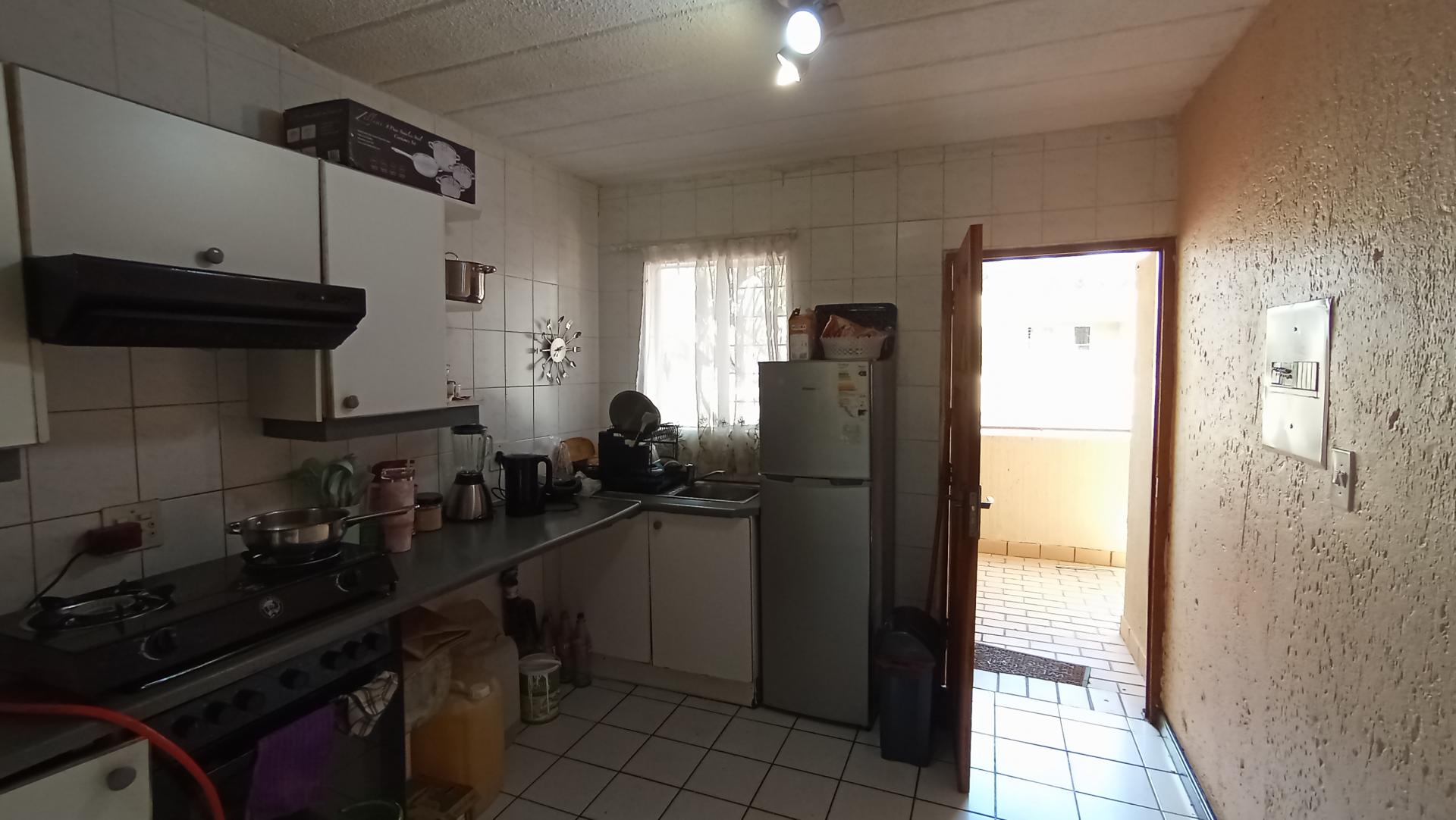 Kitchen - 11 square meters of property in President Park A.H.