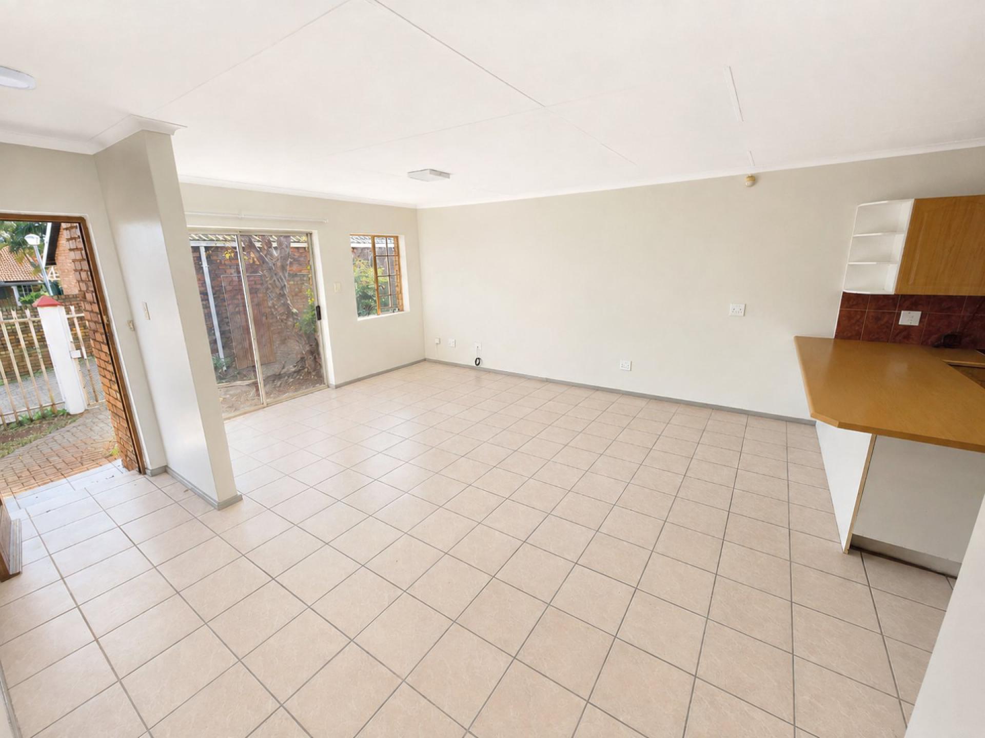  of property in Magalieskruin