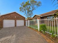  of property in Magalieskruin
