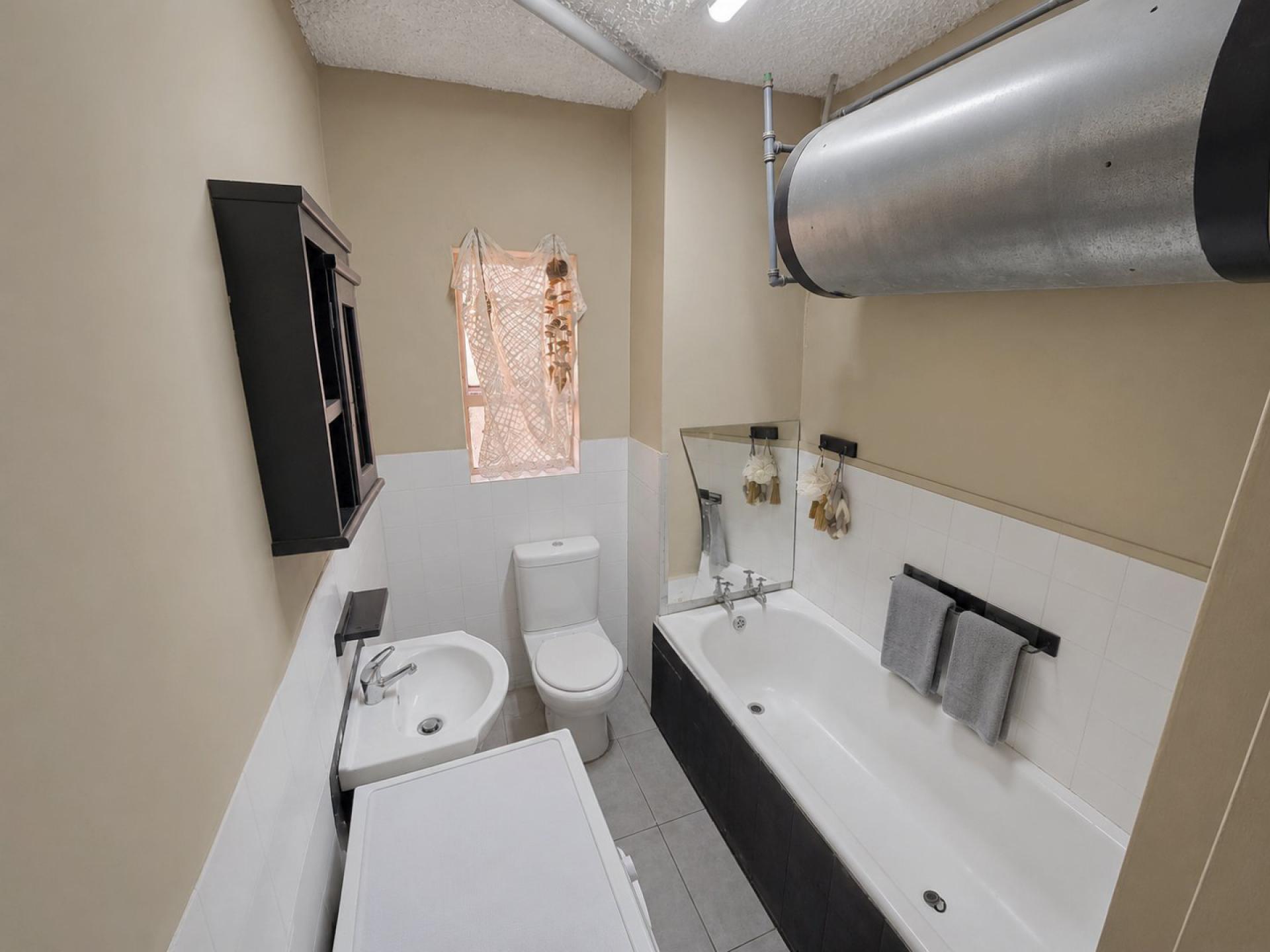  of property in Daspoort