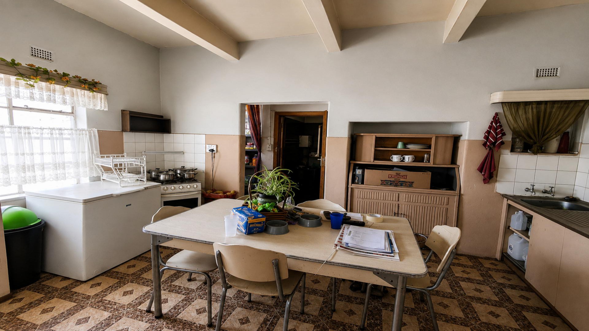Kitchen of property in Daspoort