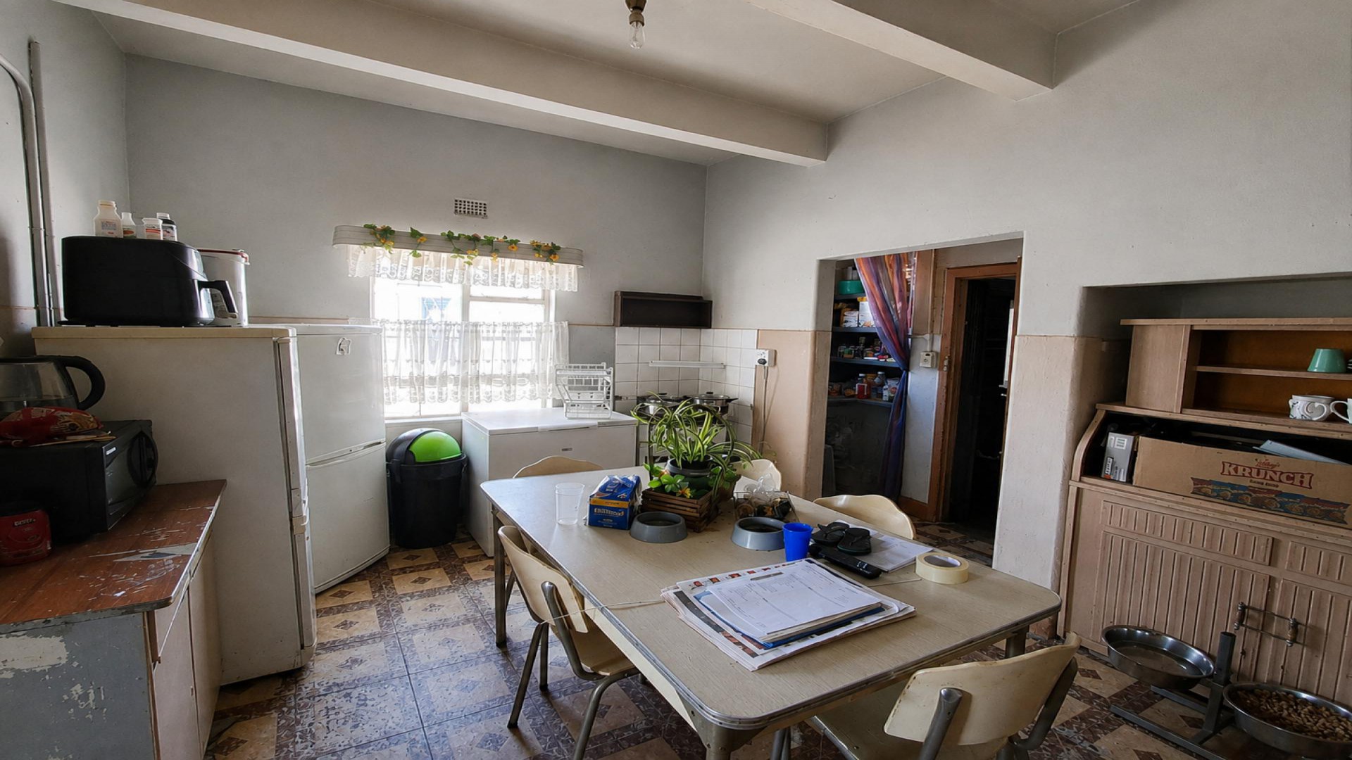 Kitchen of property in Daspoort