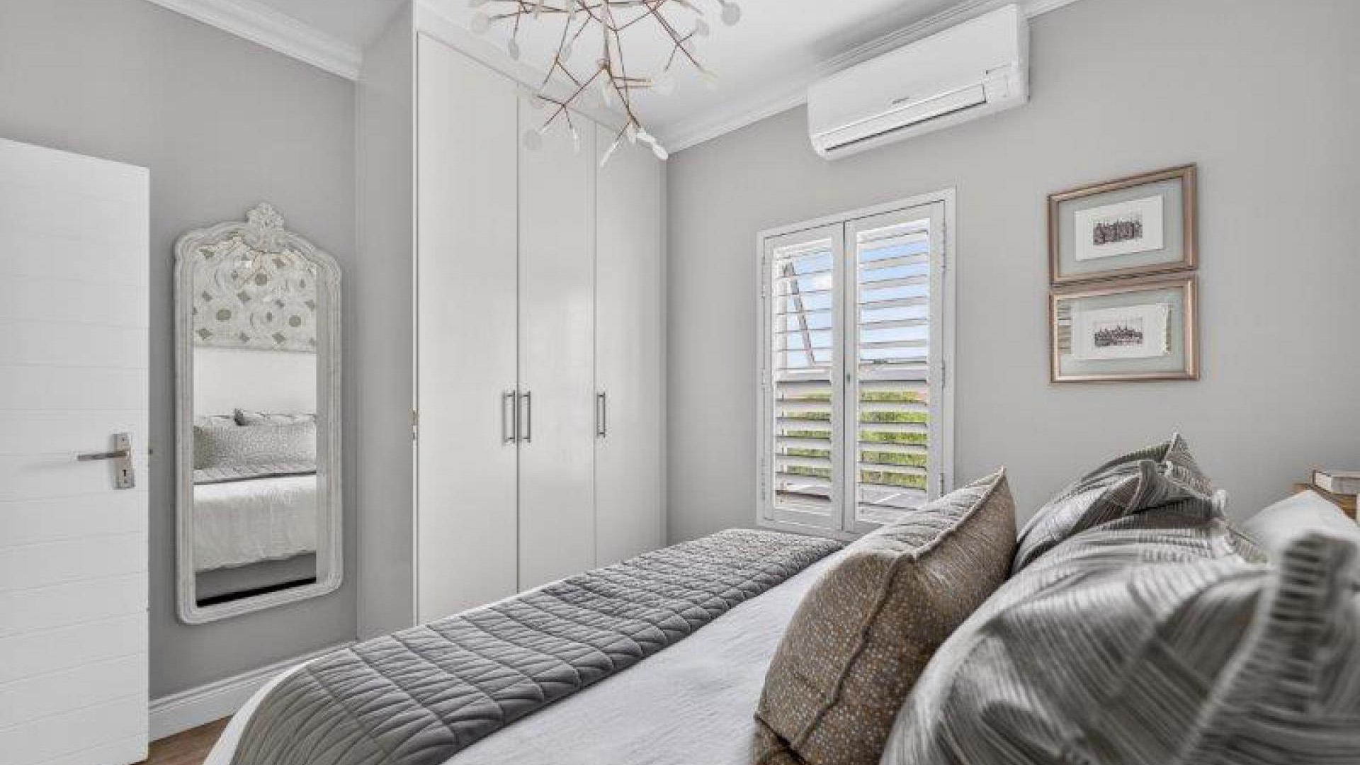 Bed Room 1 - 13 square meters of property in Parklands