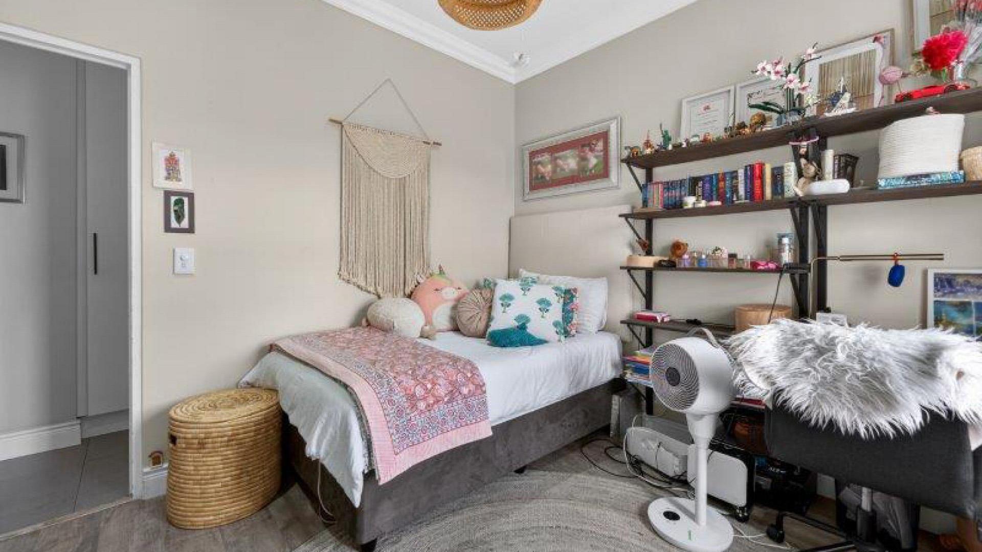 Bed Room 2 - 12 square meters of property in Parklands