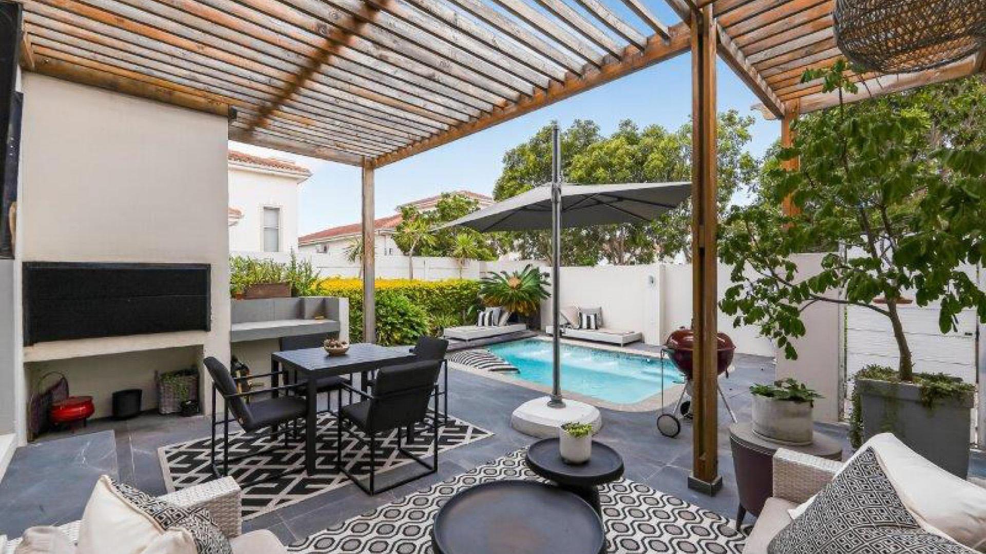 Braai Area of property in Parklands