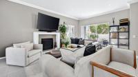 Lounges - 25 square meters of property in Parklands