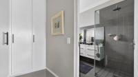 Main Bedroom - 21 square meters of property in Parklands