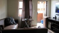 Lounges - 14 square meters of property in Alveda