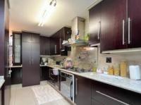  of property in Bassonia