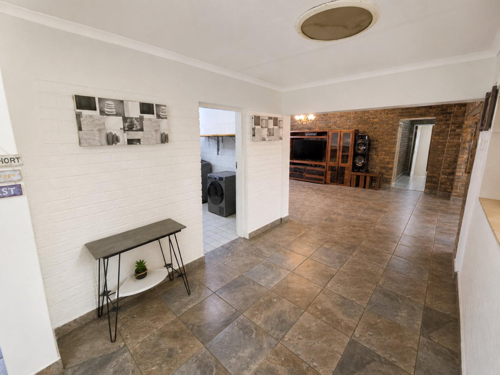  of property in Booysens