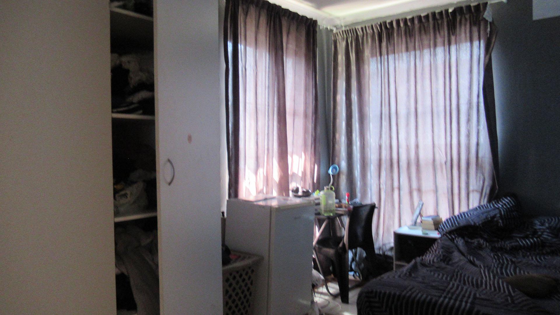 Bed Room 4 - 10 square meters of property in Westdene (JHB)
