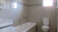 Bathroom 1 - 6 square meters of property in Mindalore