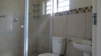 Main Bathroom - 5 square meters of property in Mindalore