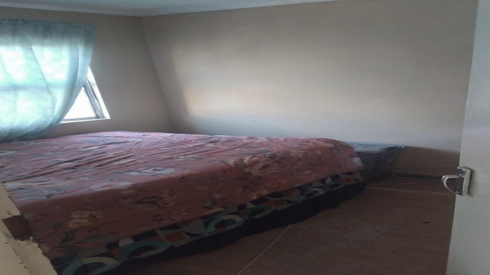 Bed Room 1 of property in Motherwell