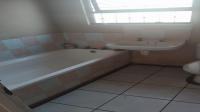 Bathroom 1 of property in Motherwell