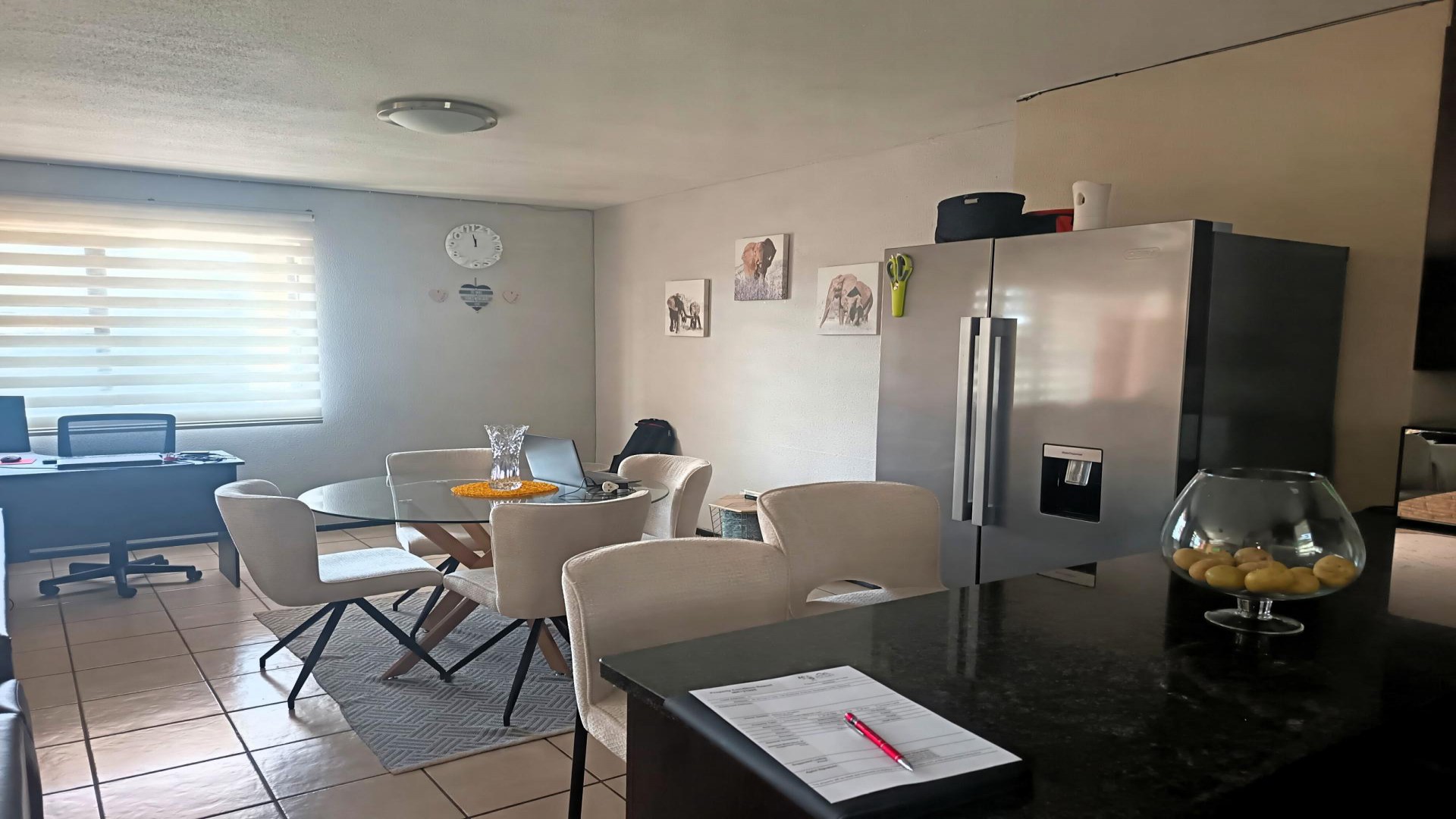 Dining Room of property in Northgate (JHB)