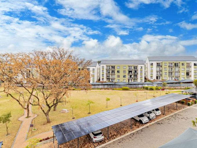 2 Bedroom Apartment for Sale For Sale in Linbro Park A.H. - MR722007