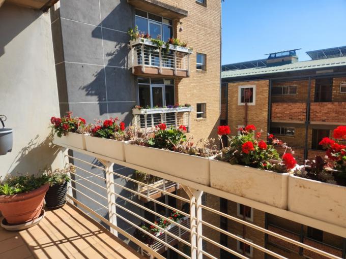 2 Bedroom Apartment for Sale For Sale in Groenkloof - MR722023