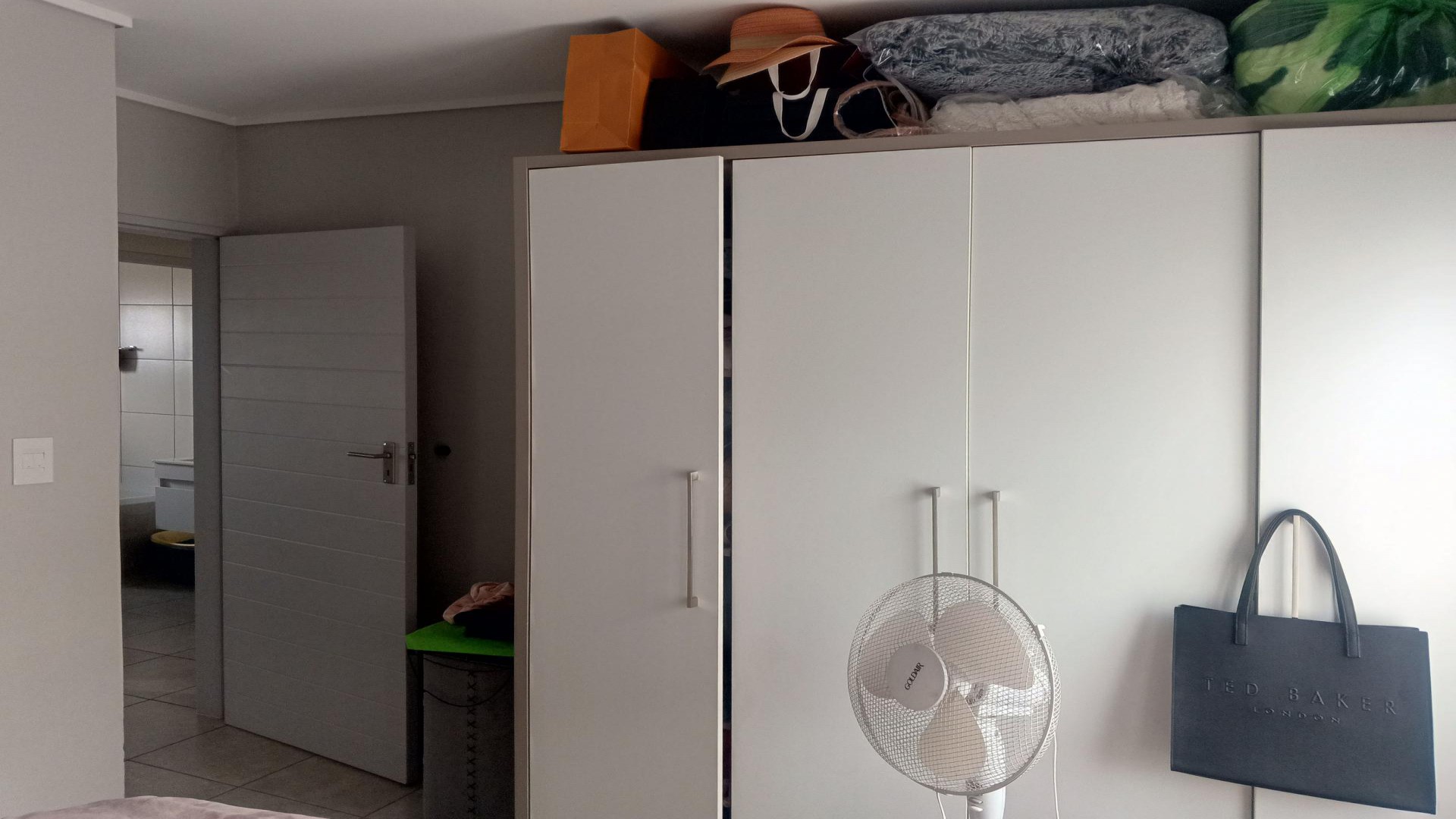 Main Bedroom - 11 square meters of property in Lotus Gardens