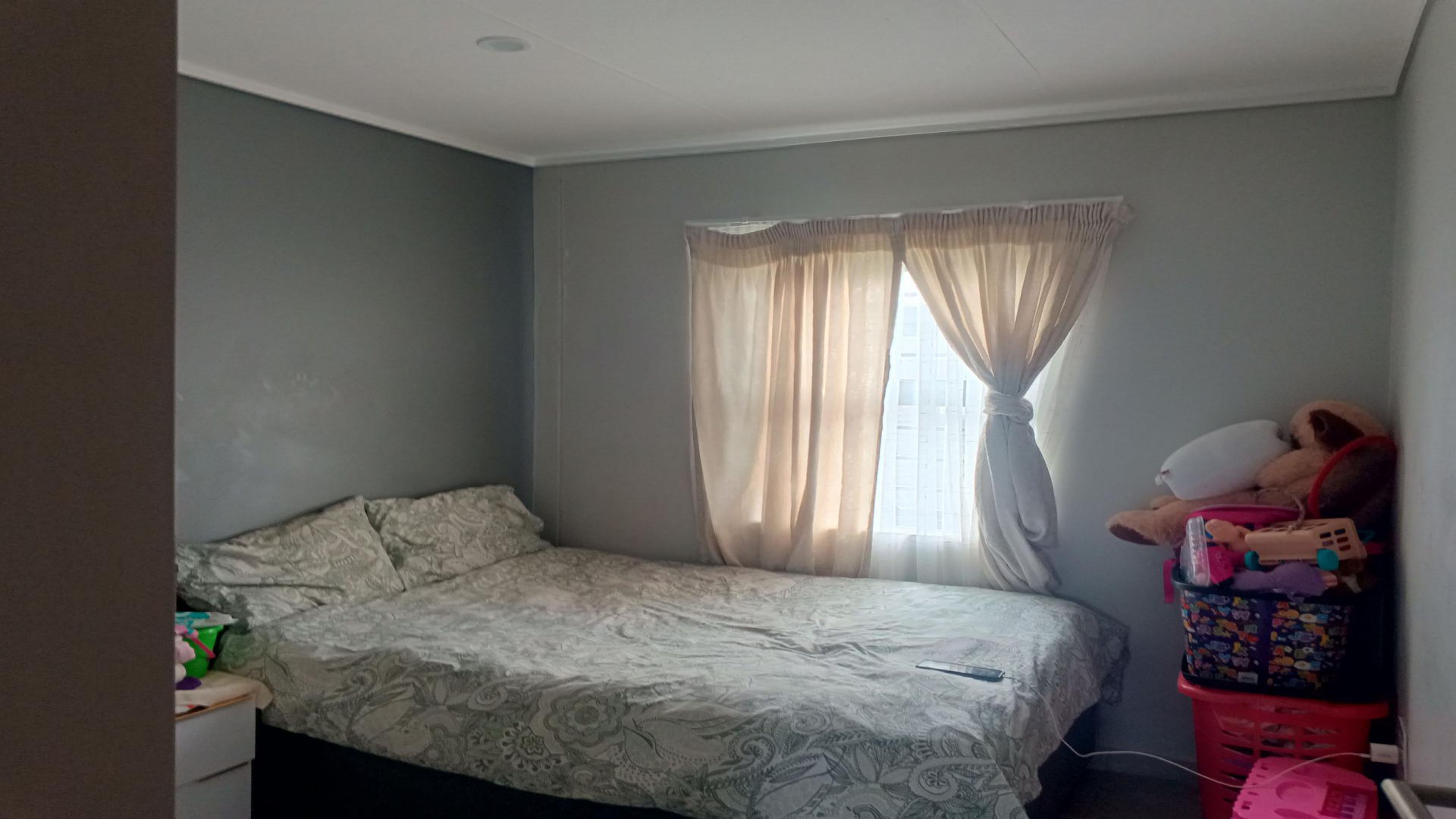 Bed Room 2 - 8 square meters of property in Lotus Gardens