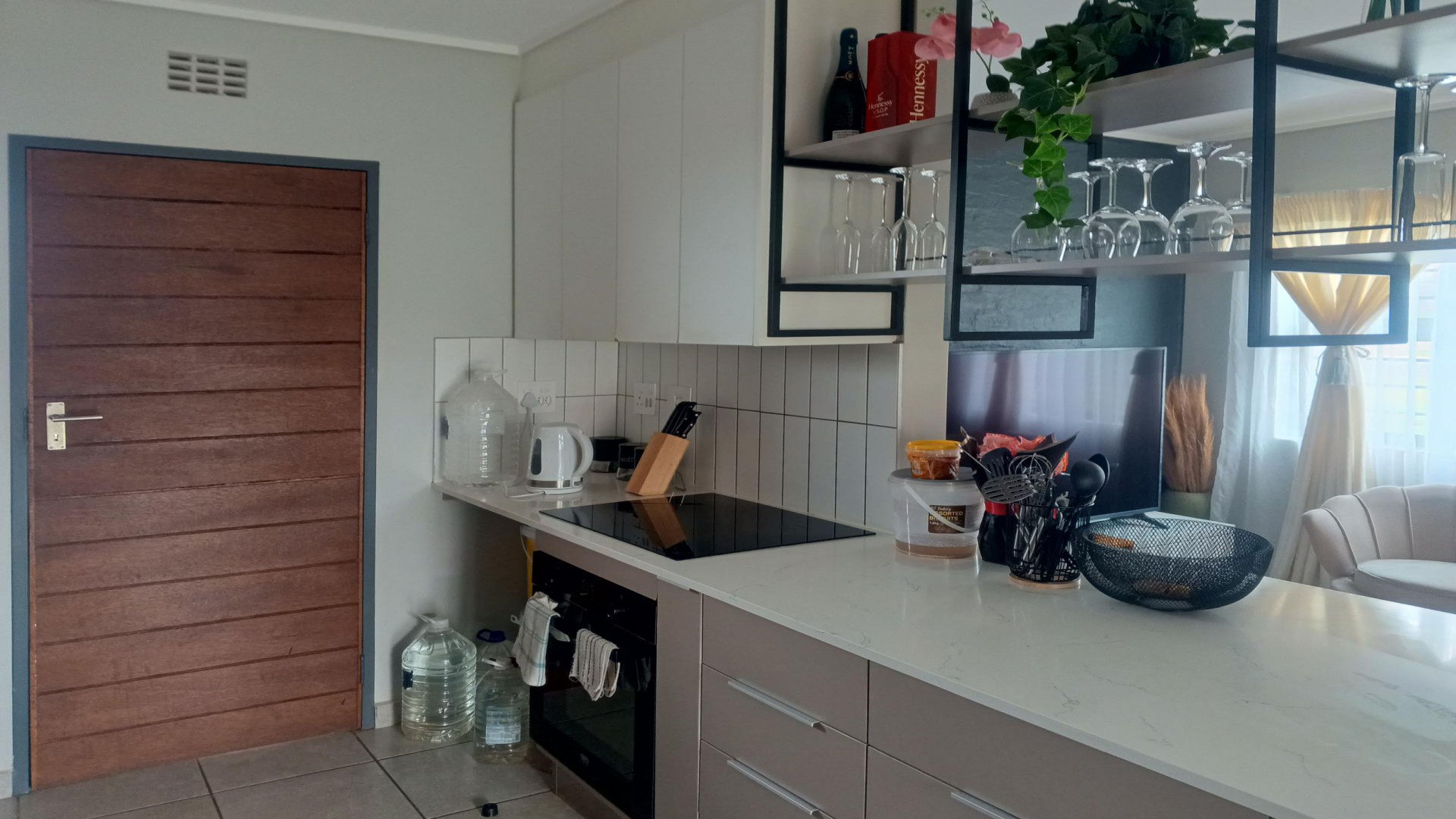 Kitchen - 8 square meters of property in Lotus Gardens