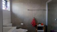 Main Bathroom - 3 square meters of property in Lotus Gardens