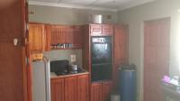 Kitchen of property in Burlington Heights