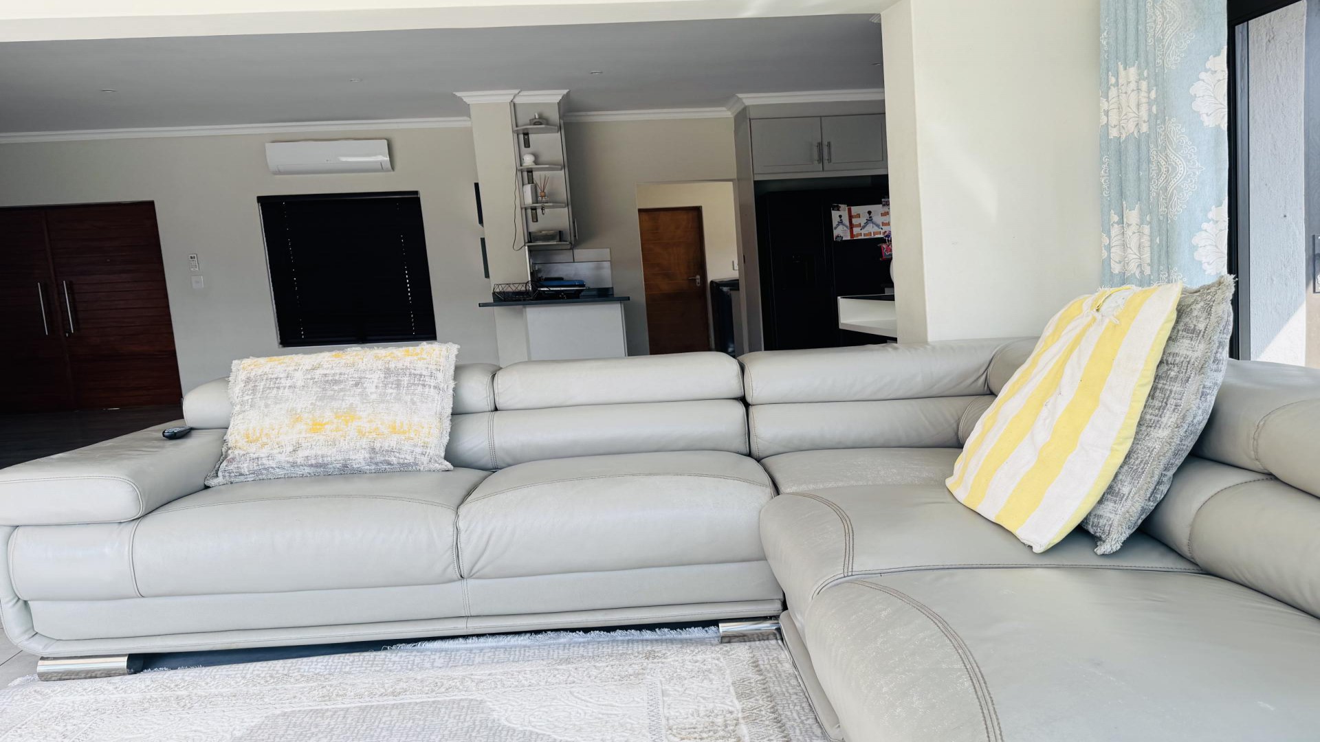 Lounges of property in Hartbeespoort