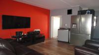 Lounges - 13 square meters of property in Fleurhof