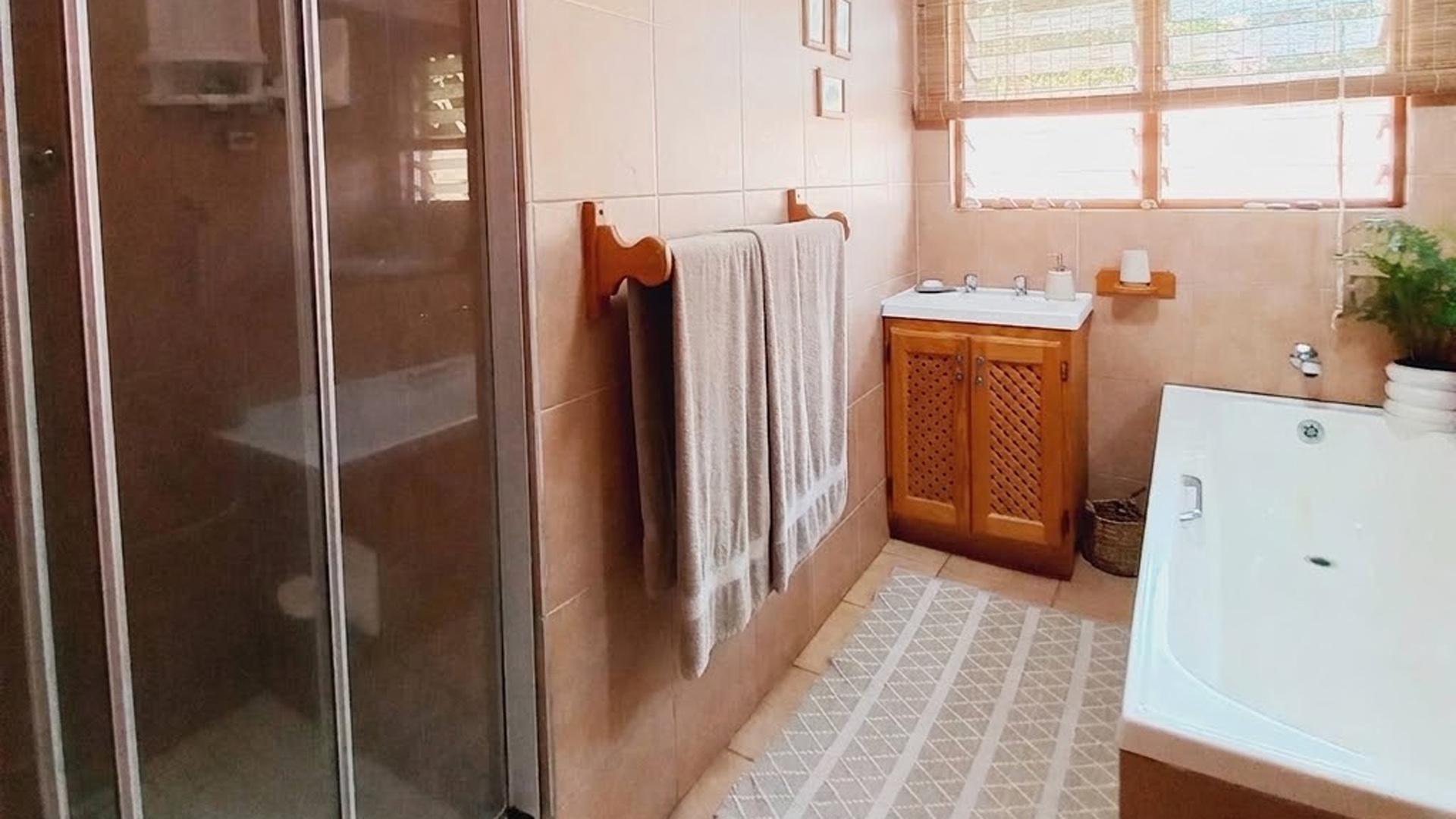Bathroom 2 of property in St Lucia