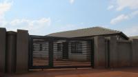 Front View of property in Dawn Park