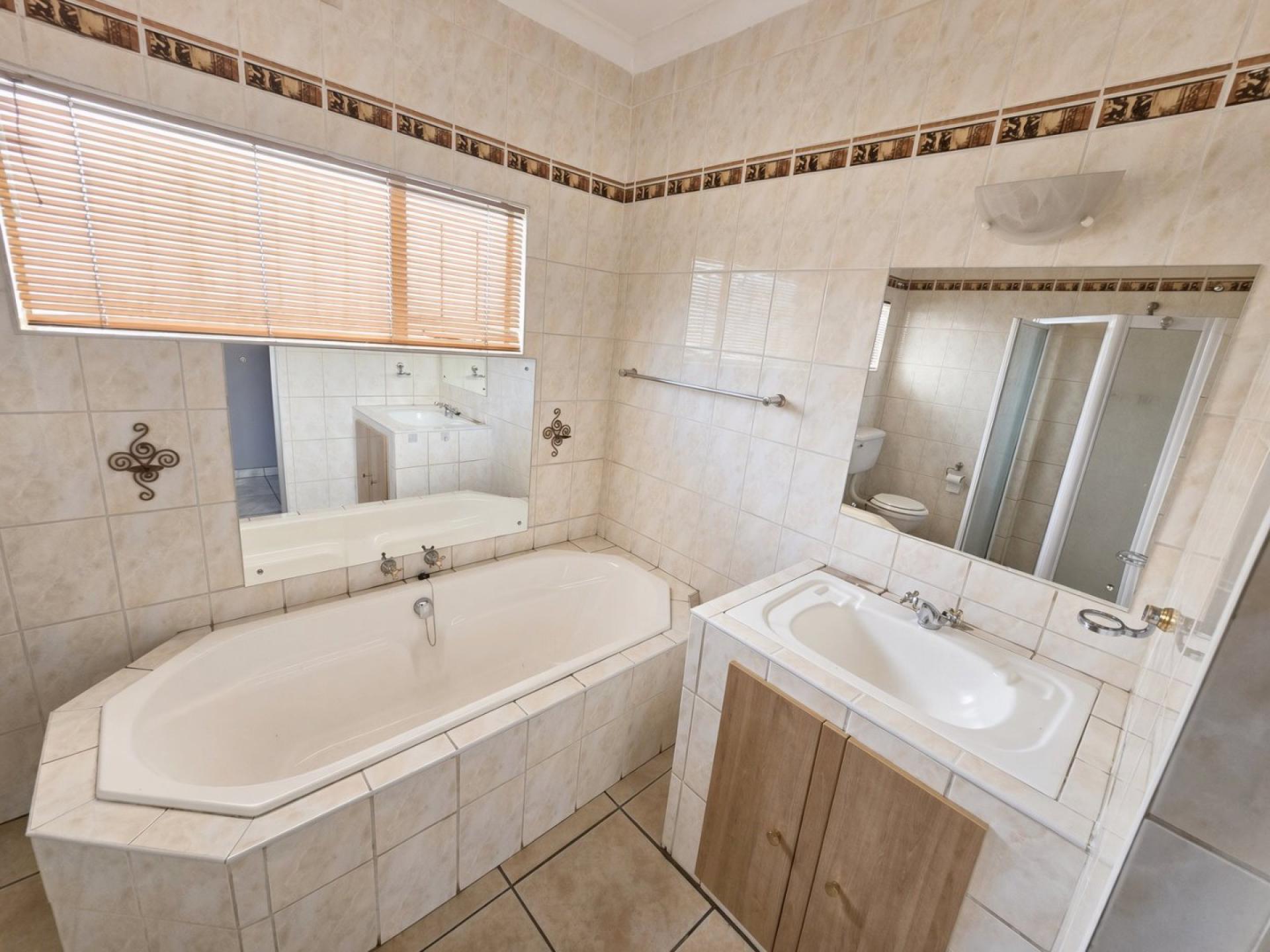  of property in Sinoville