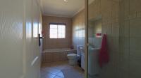 Bathroom 1 - 8 square meters of property in Grootfontein