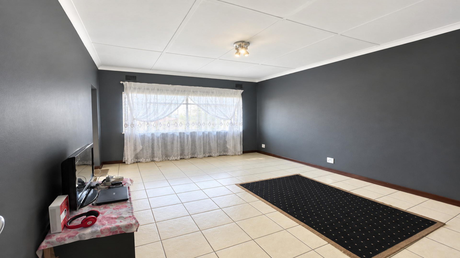 Lounges of property in Gresswold