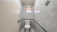 Bathroom 1 of property in Gresswold